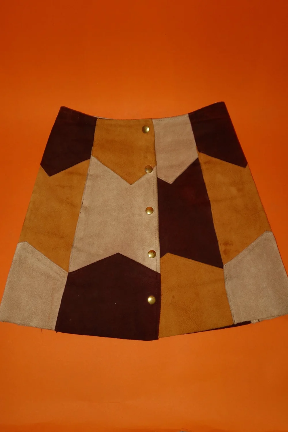 VINTAGE 70s SUEDE PATCHWORK POPPER MINI SKIRT TAN PURPLE - XS / UK